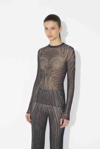 The Black Spiral Top