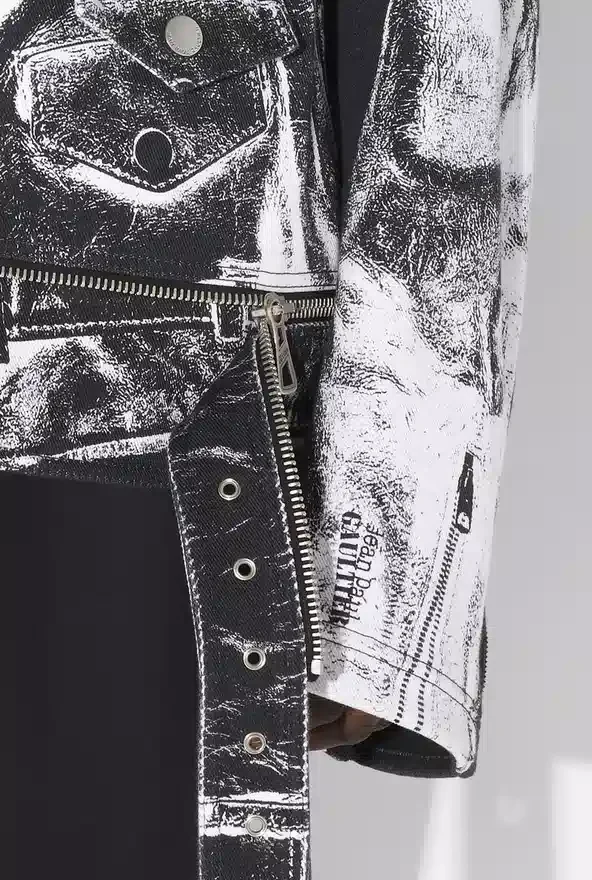 The Trompe-L’œIl Perfecto The Trompe-L’œIl Perfecto